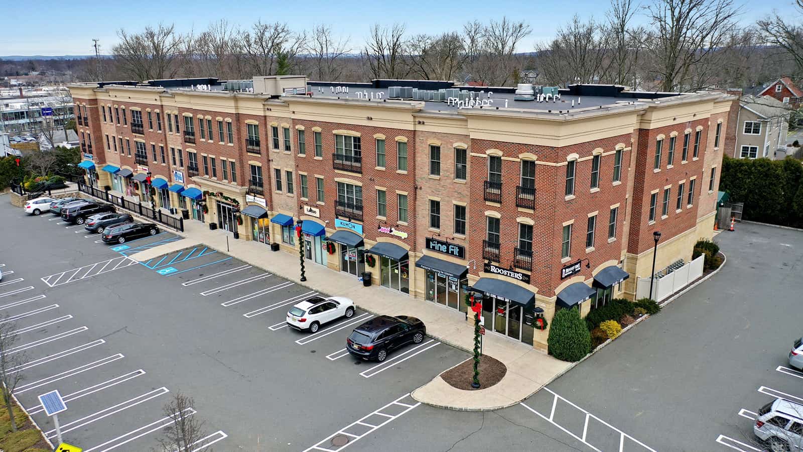 Diversified Negotiates Two Retail Leases to Bring Summit MixedUse